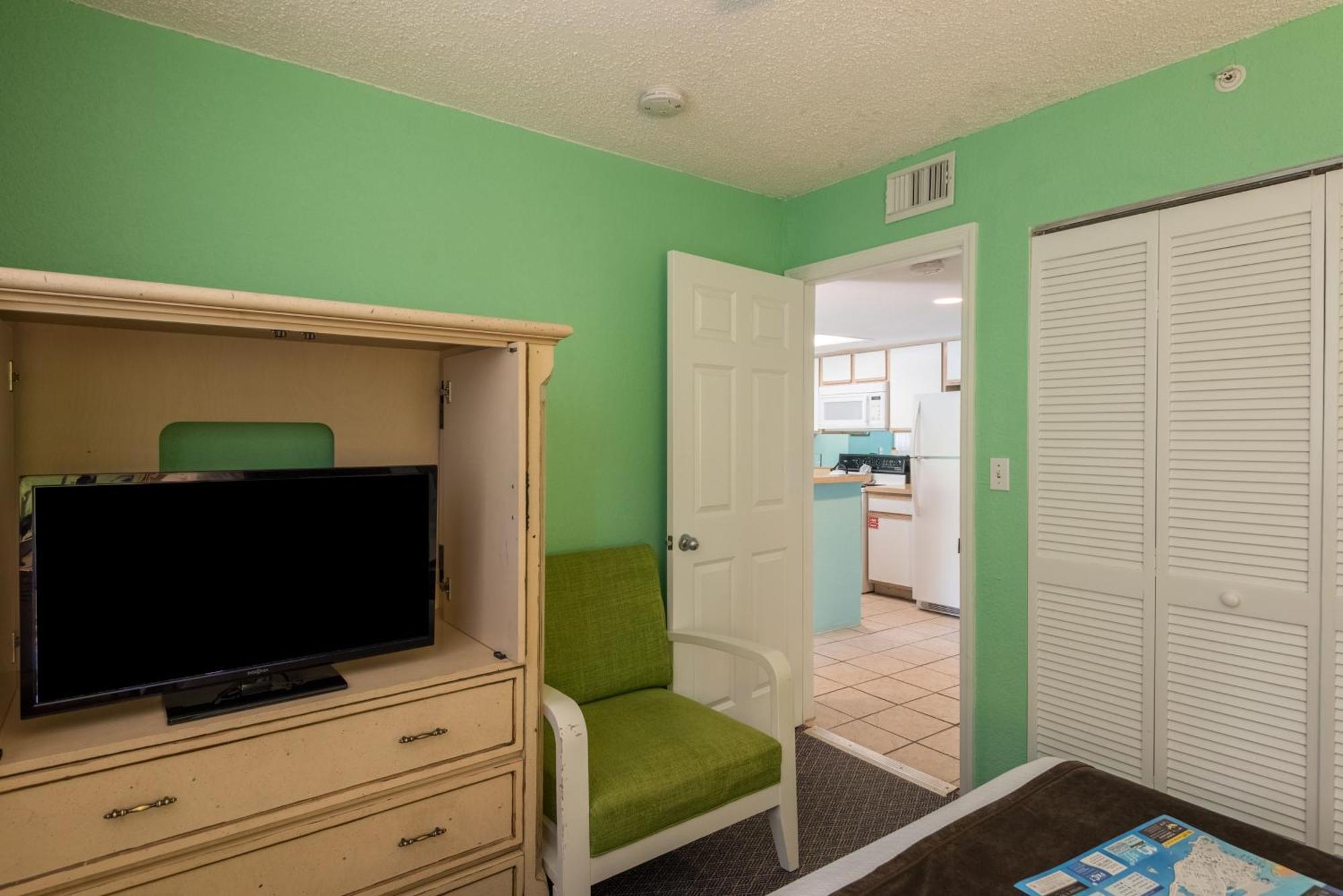 Sunrise Suites Jamaica Suite #102 Key West Chambre photo