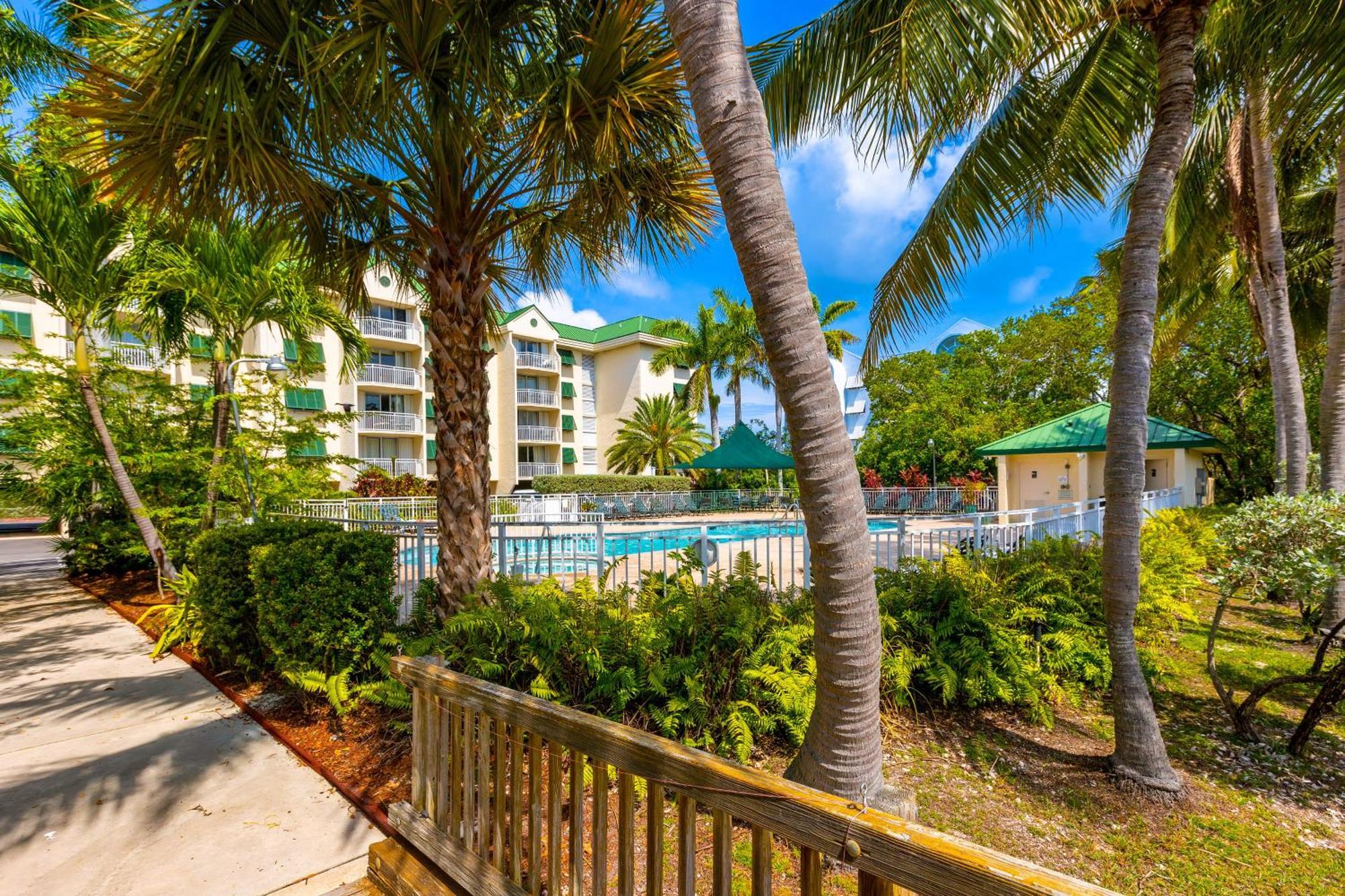 Sunrise Suites Jamaica Suite #102 Key West Chambre photo